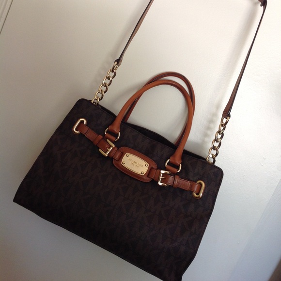 Micheal Kors large Hamilton EW tote like new - Picture 8 of 8